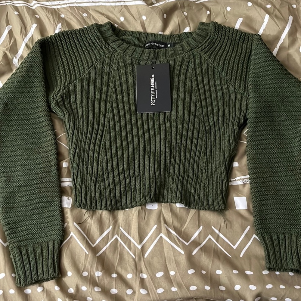 PrettyLittleThing Crop Sweater